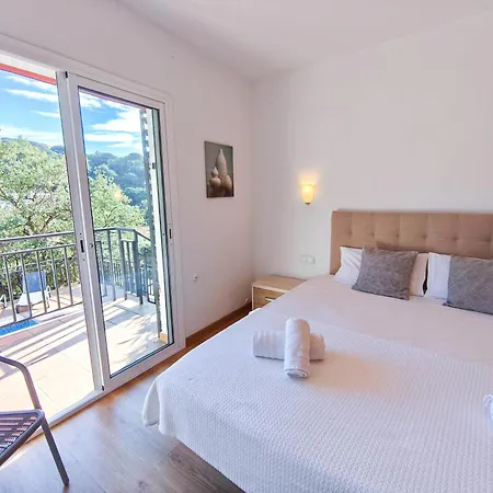 Pinzon, Gezellige Familievilla Met Groot Zwembad. Apartament