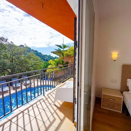 Pinzon, Gezellige Familievilla Met Groot Zwembad. Lloret de Mar