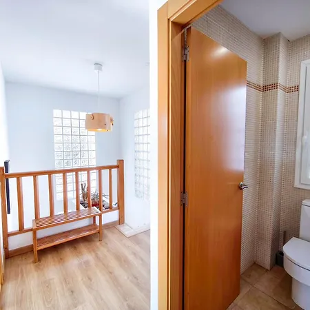 Apartament Pinzon, Gezellige Familievilla Met Groot Zwembad.