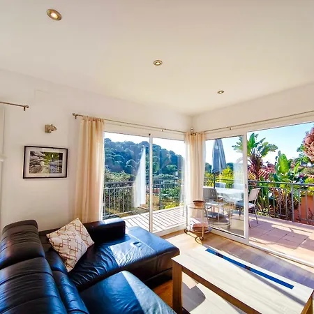 Pinzon, Gezellige Familievilla Met Groot Zwembad. Apartament