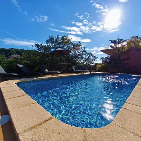 Apartament Pinzon, Gezellige Familievilla Met Groot Zwembad. *