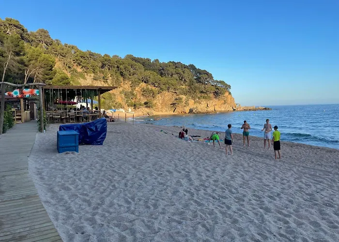 Pinzon, Gezellige Familievilla Met Groot Zwembad. Apartamento