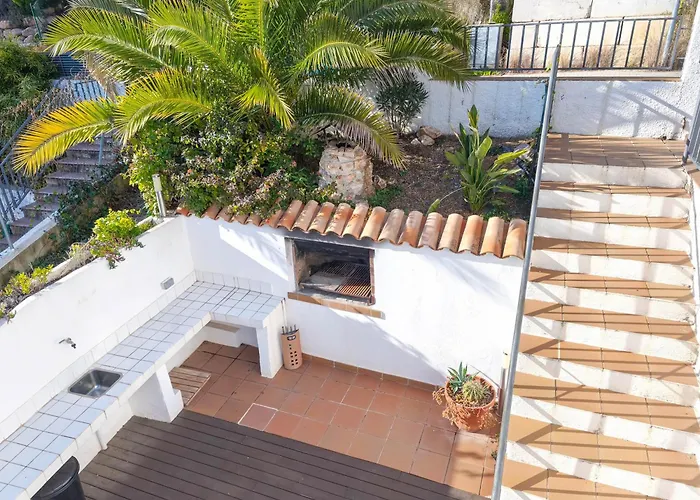 Pinzon, Gezellige Familievilla Met Groot Zwembad. Lloret de Mar