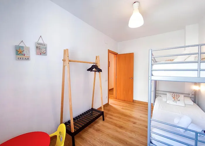 Apartamento Pinzon, Gezellige Familievilla Met Groot Zwembad.