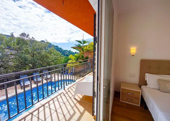 Pinzon, Gezellige Familievilla Met Groot Zwembad. Lloret de Mar