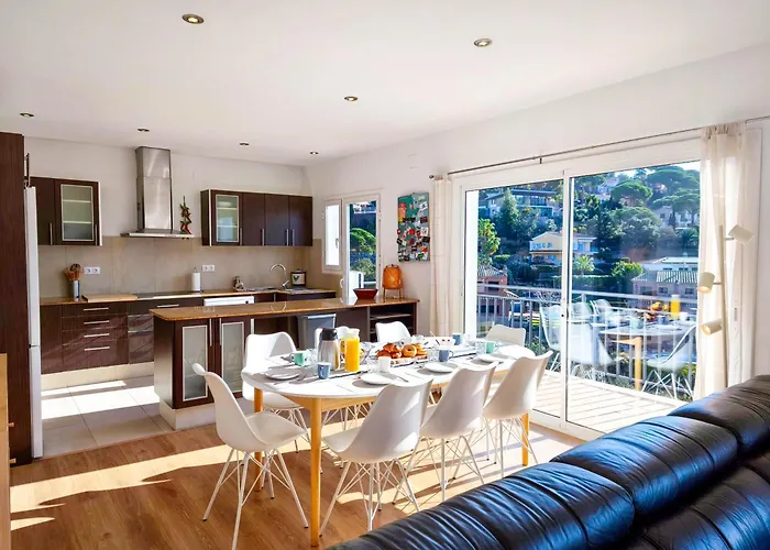 Pinzon, Gezellige Familievilla Met Groot Zwembad. Apartamento *