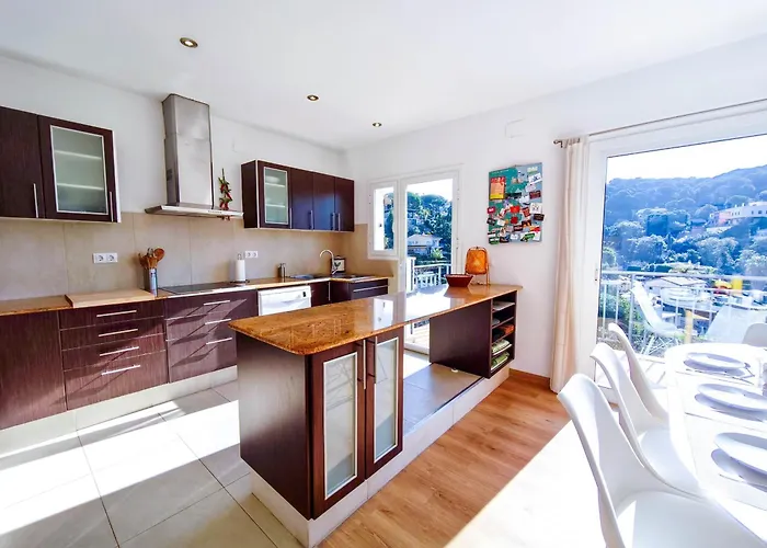 Pinzon, Gezellige Familievilla Met Groot Zwembad. *