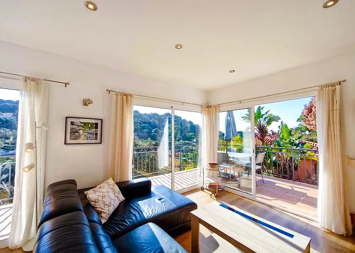 Pinzon, Gezellige Familievilla Met Groot Zwembad. Apartamento