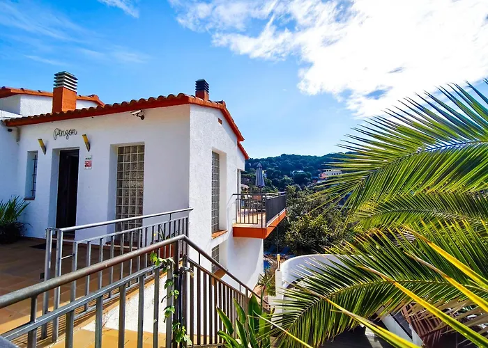 Pinzon, Gezellige Familievilla Met Groot Zwembad. Lloret de Mar