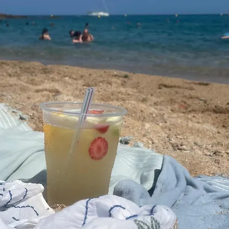 Pinzon, Gezellige Familievilla Met Groot Zwembad.