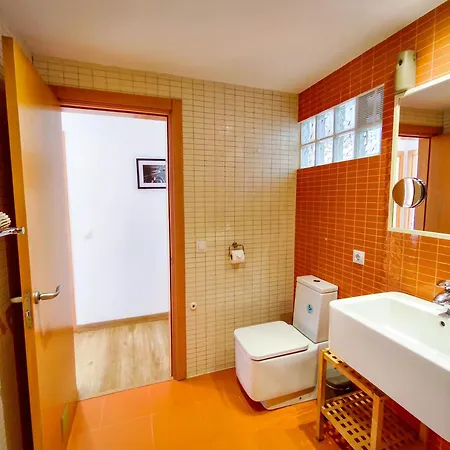 Pinzon, Gezellige Familievilla Met Groot Zwembad.