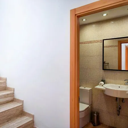 Apartment Pinzon, Gezellige Familievilla Met Groot Zwembad. Lloret de Mar