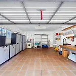 Pinzon, Gezellige Familievilla Met Groot Zwembad. Apartment