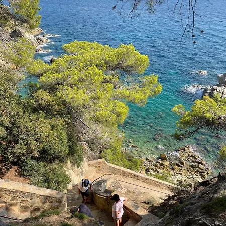 Pinzon, Gezellige Familievilla Met Groot Zwembad.