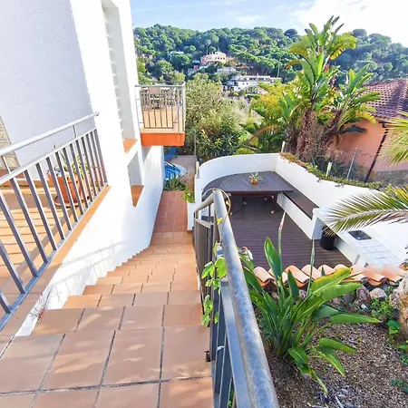 Apartamento Pinzon, Gezellige Familievilla Met Groot Zwembad.