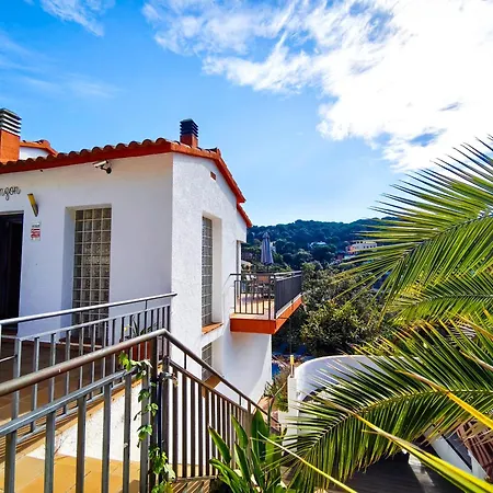 Pinzon, Gezellige Familievilla Met Groot Zwembad. Lloret de Mar