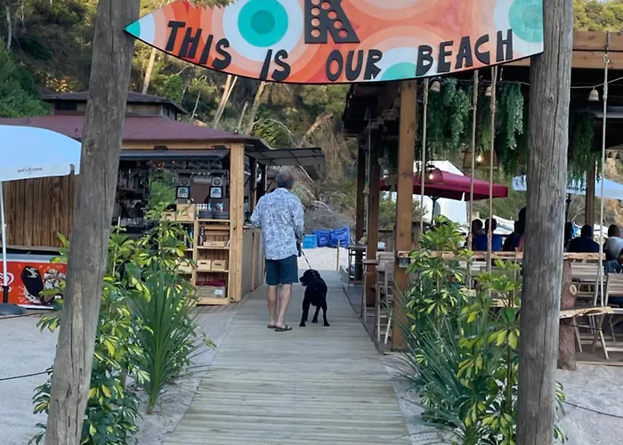 Apartment Pinzon, Gezellige Familievilla Met Groot Zwembad.