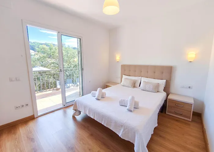 Pinzon, Gezellige Familievilla Met Groot Zwembad. Lloret de Mar