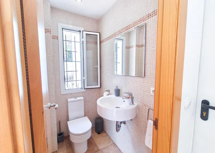 Pinzon, Gezellige Familievilla Met Groot Zwembad. Lloret de Mar