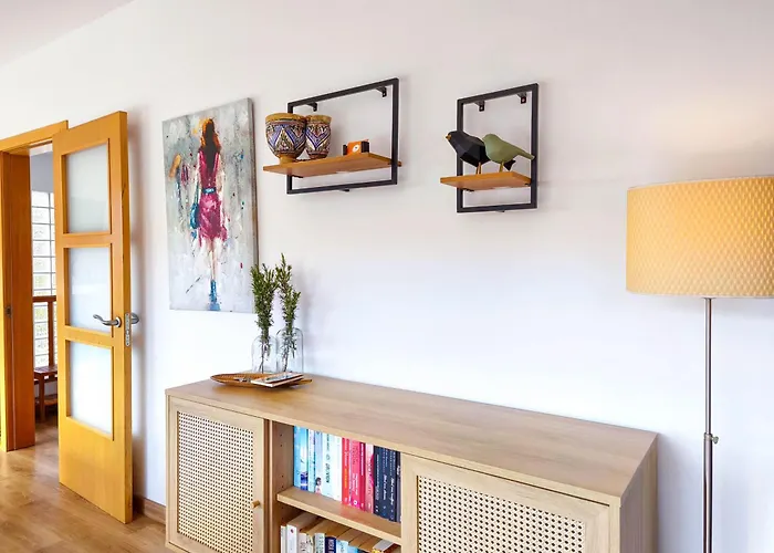 Pinzon, Gezellige Familievilla Met Groot Zwembad.